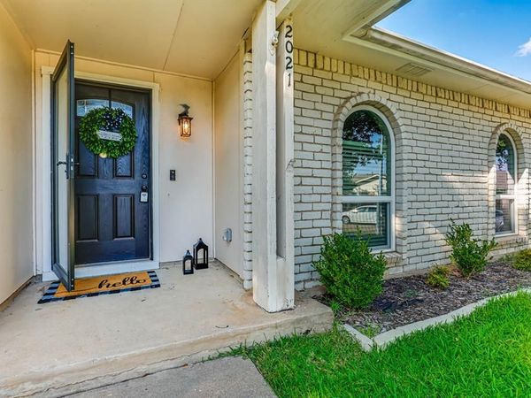 2021 Emory Oak Drive, Carrollton, TX 75007
