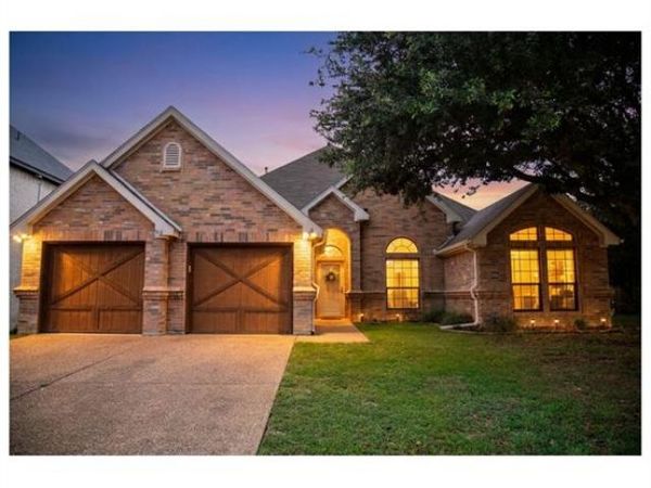 7416 Rolling Hills Drive, Benbrook, TX 76126