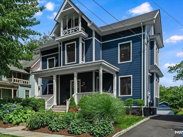 27 Montclair Avenue, MONTCLAIR, NJ 07043