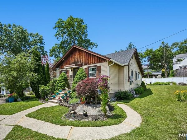 43 Calumet Avenue, Par-troy Hills Twp., NJ 07034