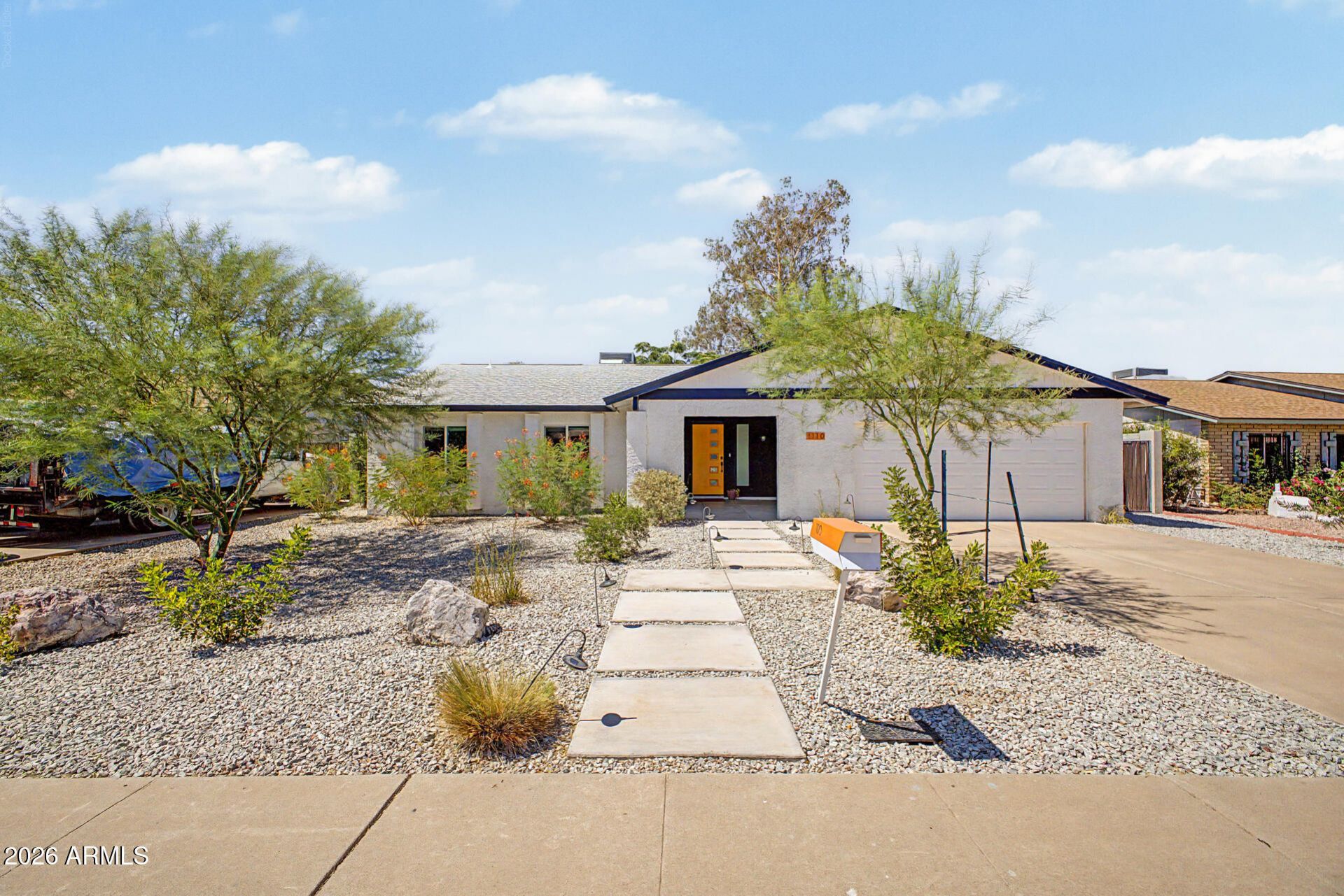 1110 W La Jolla Drive, Tempe, AZ 85282 Main Photo