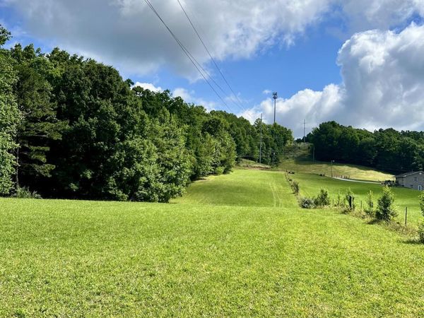 Eli Lane, Oneida, TN 37841