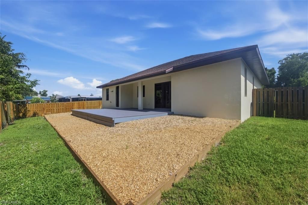 8380 Cypress Dr N, Fort Myers, FL 33967 Photo