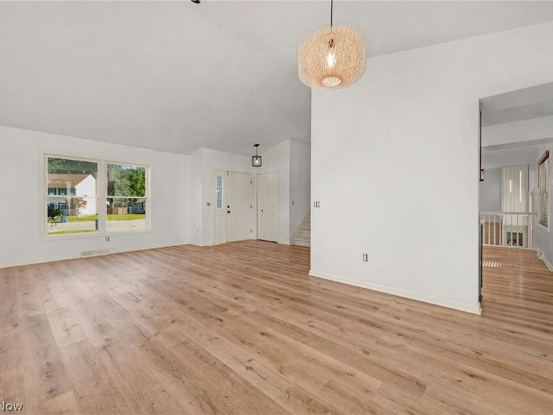 6301 Fiesta Court, Lorain, OH 44053 Photo 11