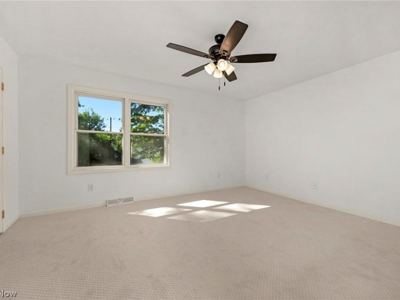 6301 Fiesta Court, Lorain, OH 44053 Photo 24