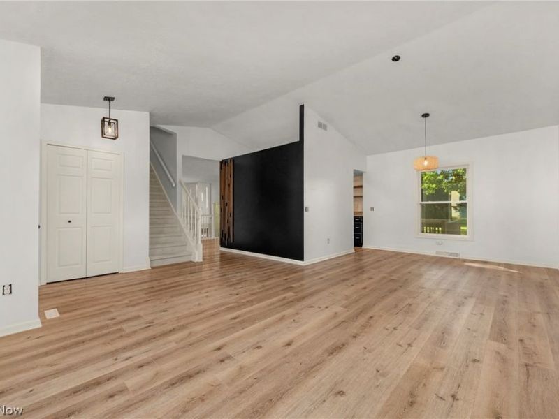 6301 Fiesta Court, Lorain, OH 44053 Photo 8