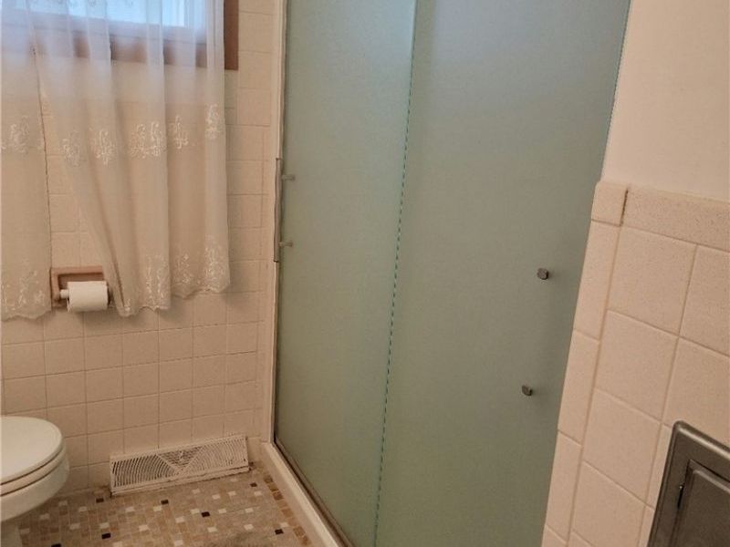 535 E 208th Street, Euclid, OH 44119 Photo 13