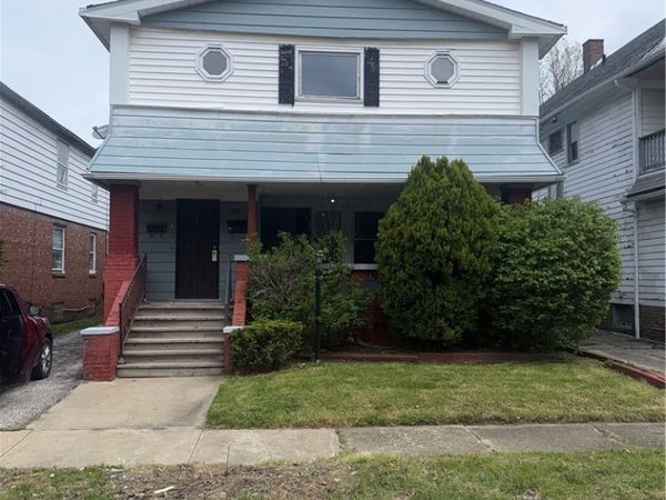 1965 Nelawood Road , Cleveland, OH 44112