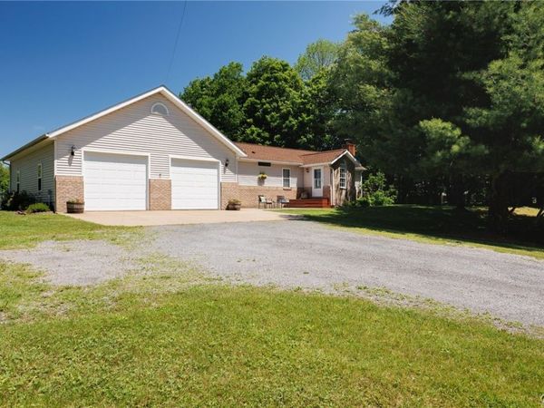 882 County Route 13 , Lacona, NY 13083