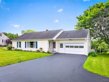 514 Higby Road, New Hartford, NY 13413