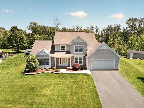 182 Timarron, Rochester, NY 14612