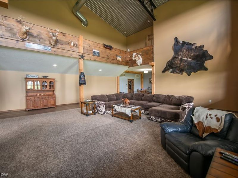 9918 Ridge Road SE, Uhrichsville, OH 44683 Photo 4