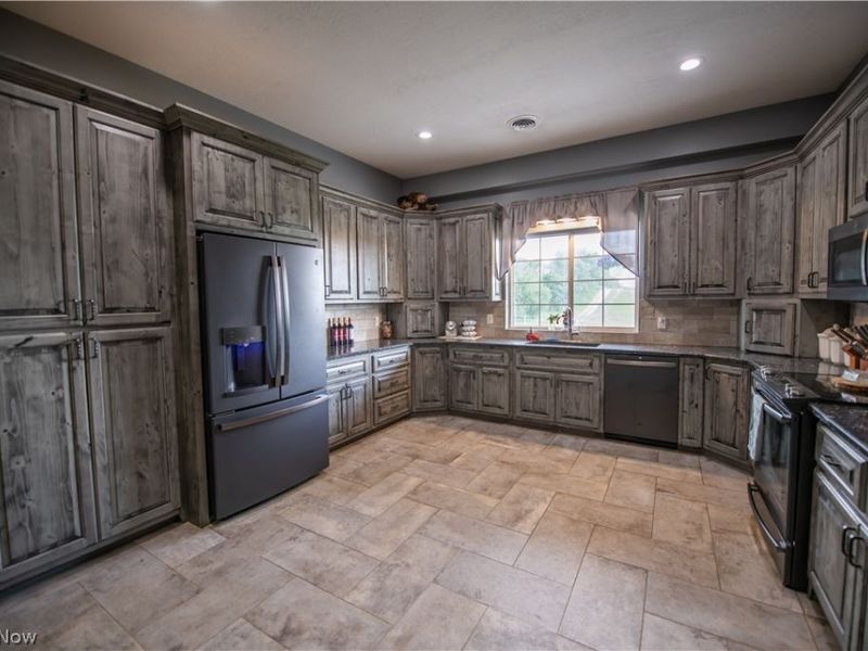 9918 Ridge Road SE, Uhrichsville, OH 44683 Photo 8