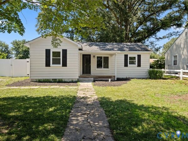 2911 Poplar Street , Hopewell, VA 23860