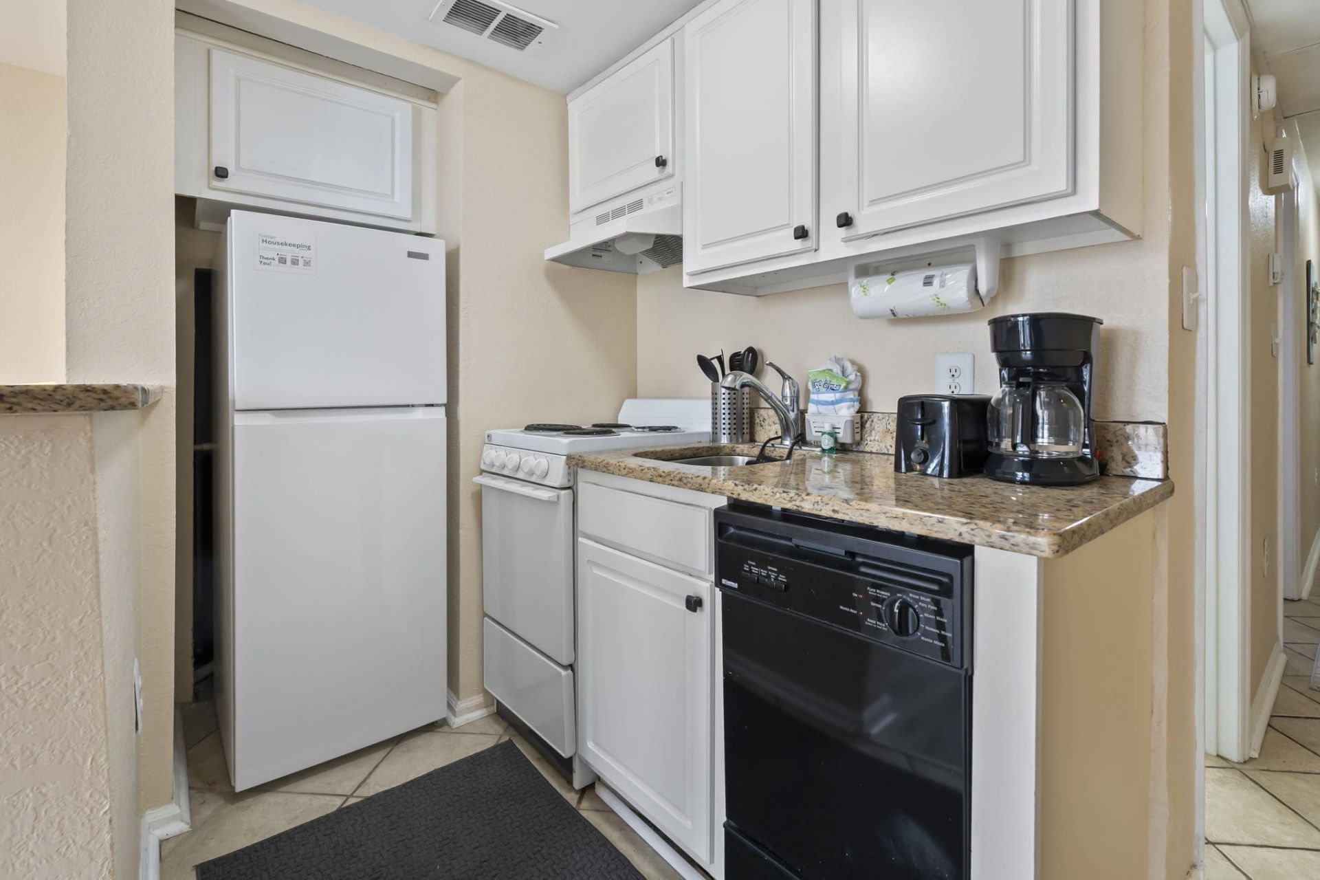 2310 N Ocean Blvd. Photo 7