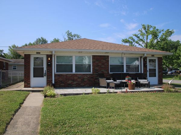 2121 Main Street , Beech Grove, IN 46107