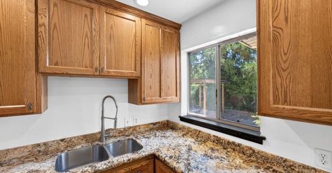 1055 Curti Drive, Reno, NV 89502 Photo