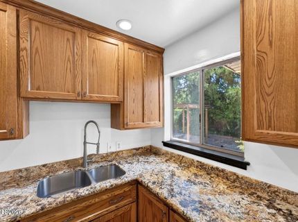 1055 Curti Drive, Reno, NV 89502 Photo