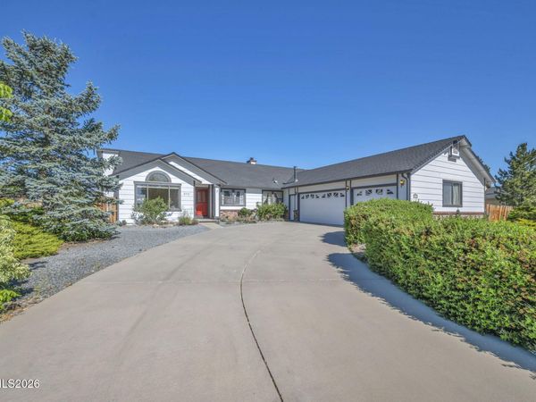 2712 Wildhorse Lane, Minden, NV 89423