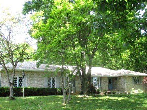 3916 Fairway Drive , Canfield, OH 44406