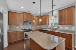 6012 Snead Lane photo 4