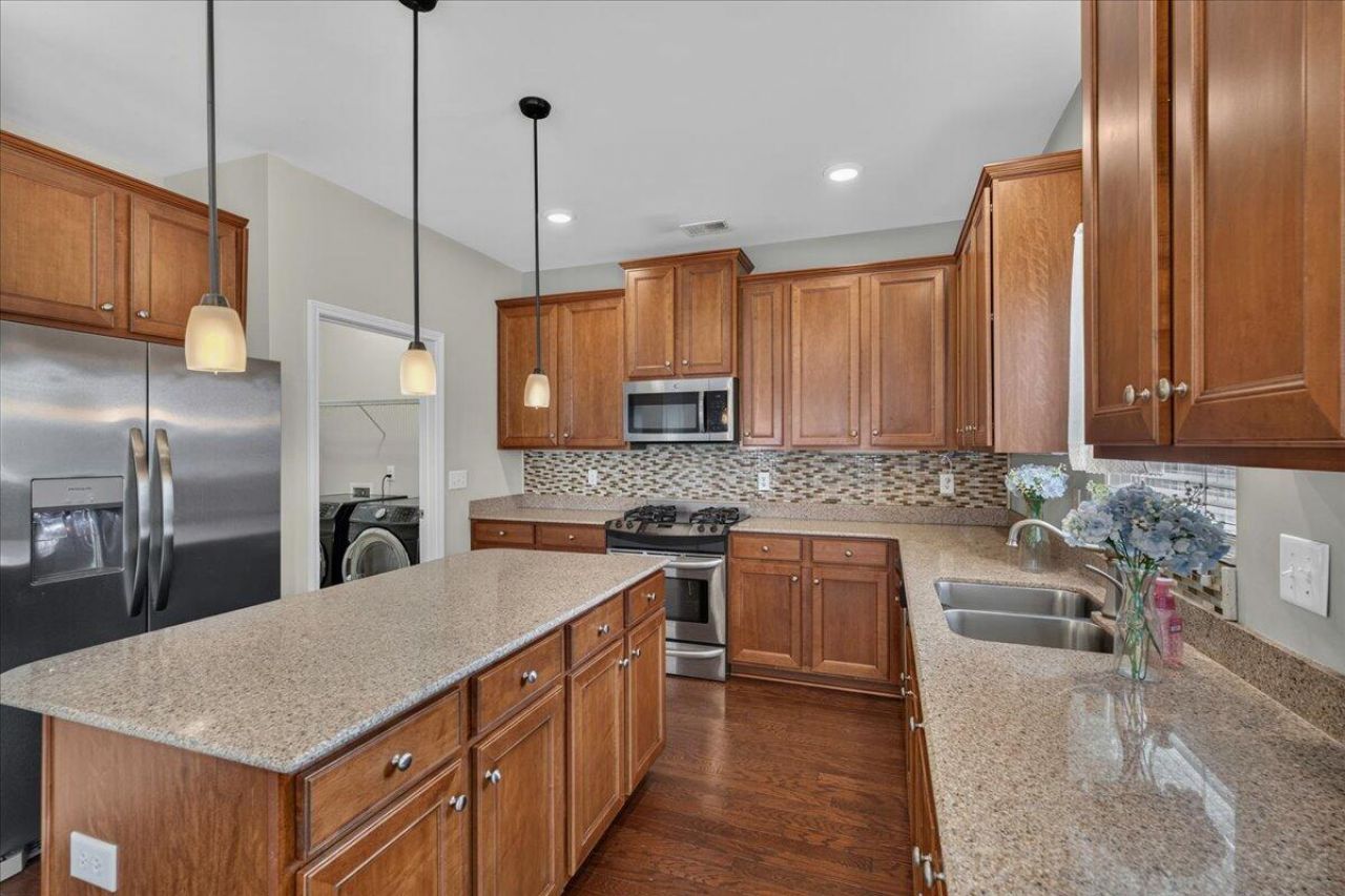 6012 Snead Lane Photo 35