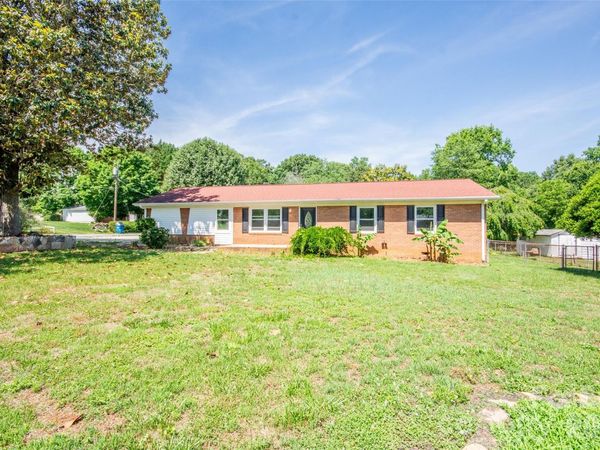 125 Linda Drive, Harmony, NC 28634