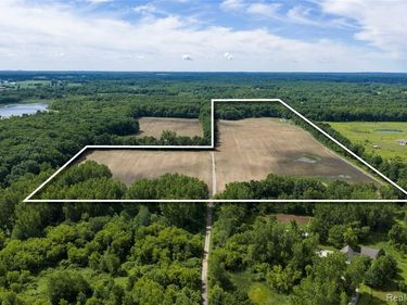 10069 Silver Lake Road , Argentine Twp, MI 48451