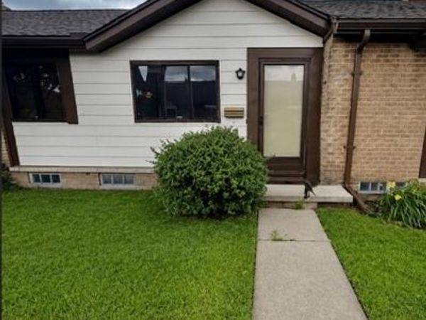 8401 18 Mile Road, Sterling Heights, MI 48313