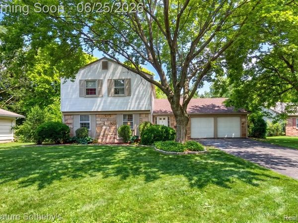 4672 Argyle Drive, Troy, MI 48085