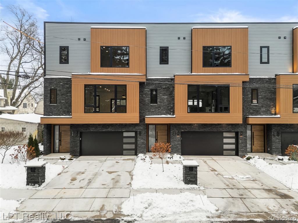 527 Walnut Street, Brighton, MI 48116 Main Photo