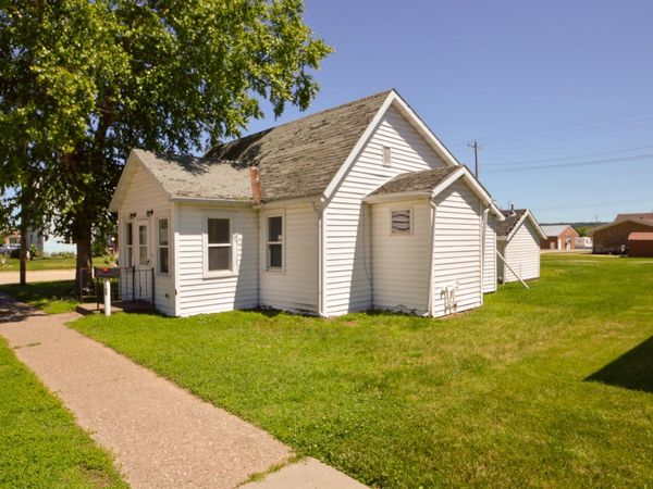 1109 Washington Street, Bellevue, IA 52031