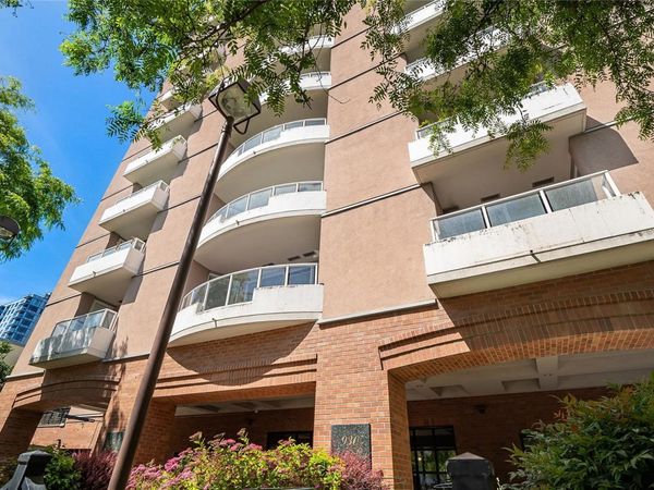 930 YATES St , Unit #402, Victoria, BC V8V 4Z3