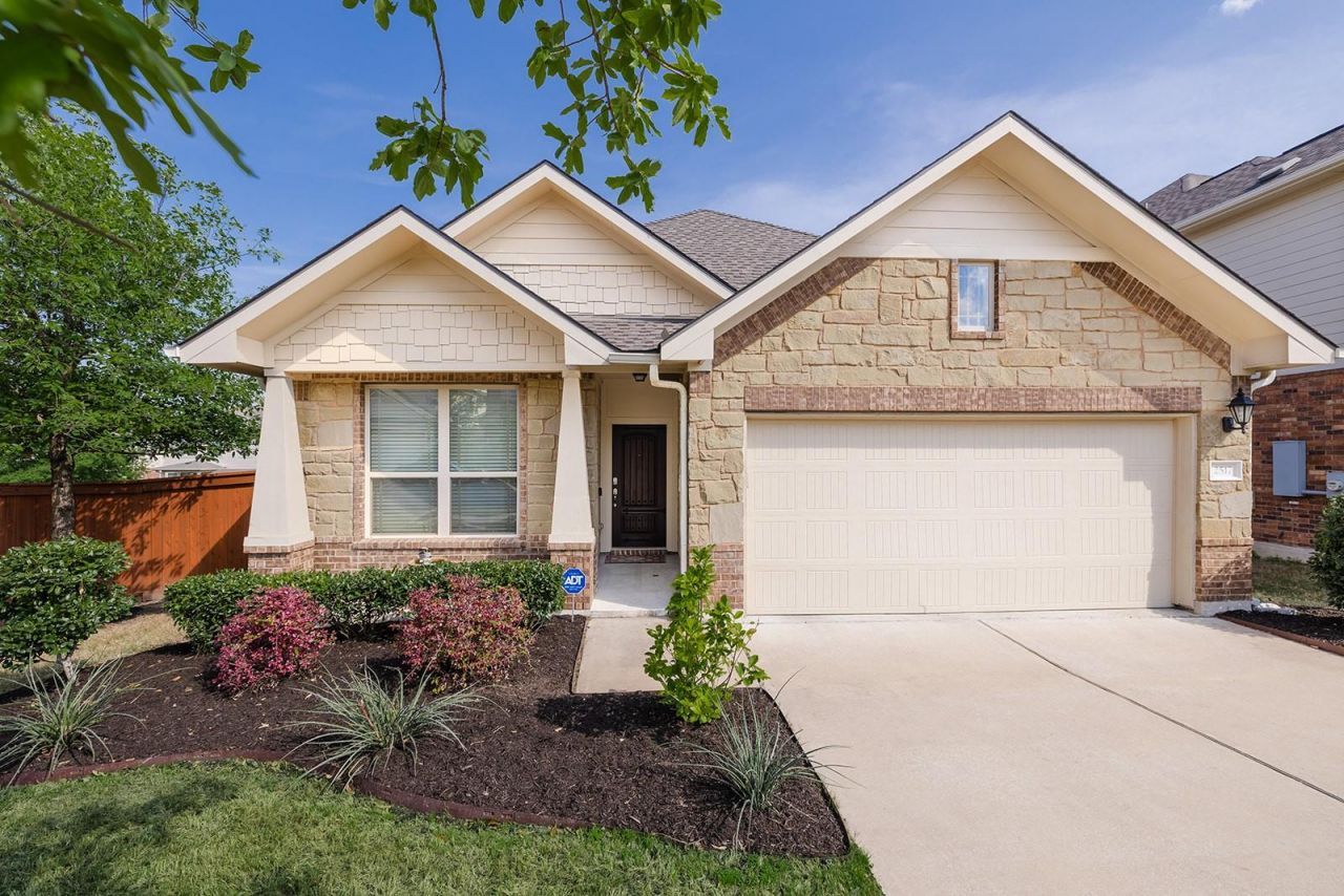 2517 Auburn Chestnut Ln, Pflugerville, TX 78660 Main Photo
