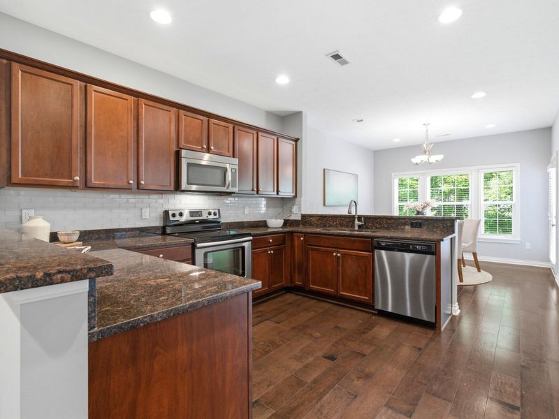 5653 Niagara Reserve Drive, Westerville, OH 43081 Photo 7