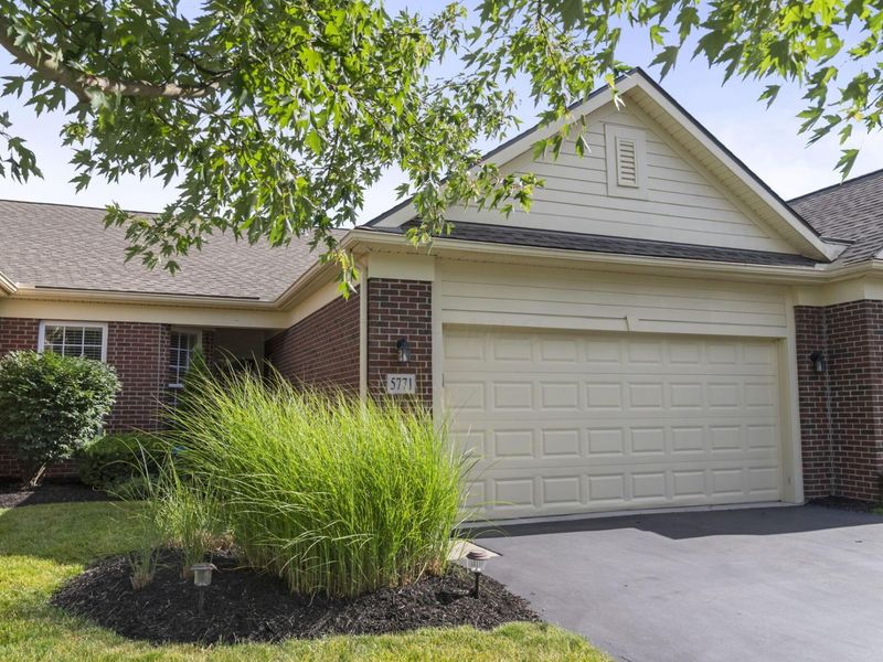 5771 Burke Circle, Unit 1202, New Albany, OH 43054 Photo 2