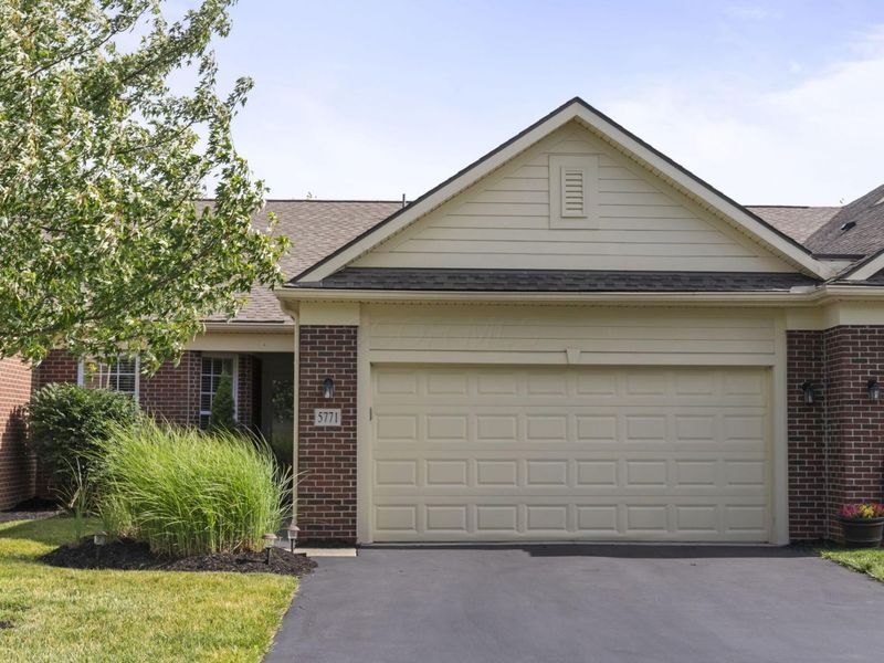 5771 Burke Circle, Unit 1202, New Albany, OH 43054 Photo 3