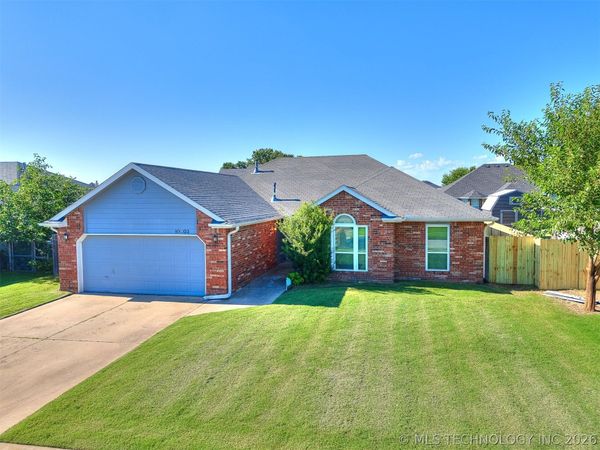 10903 E 120th Court North N, Collinsville, OK 74021