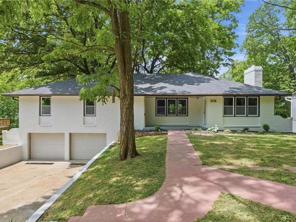 3720 Crescent Avenue, Kansas City, MO 64133