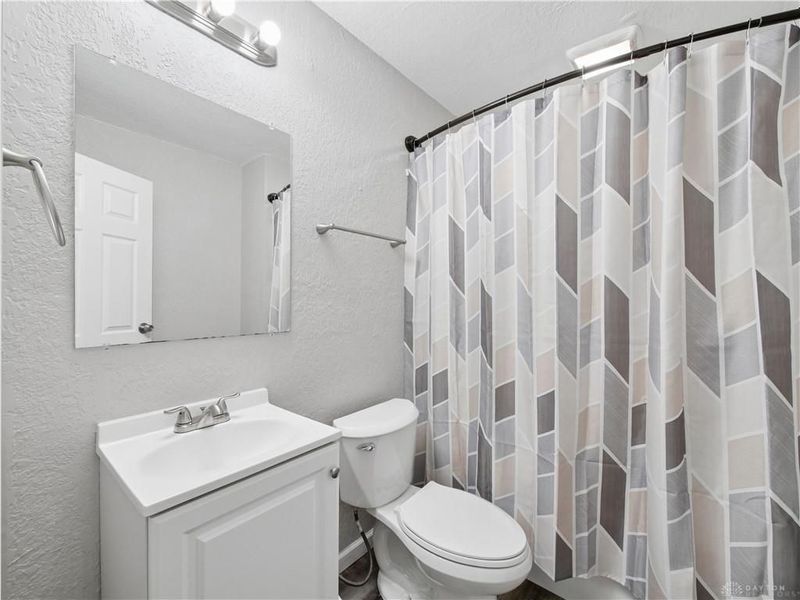 1815 Fieldstone Drive, Dayton, OH 45414 Photo 12