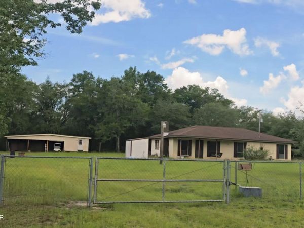 12835 Farm Road , Southport, FL 32409