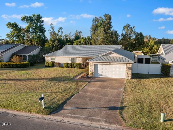 140 Derby Woods Drive , Lynn Haven, FL 32444