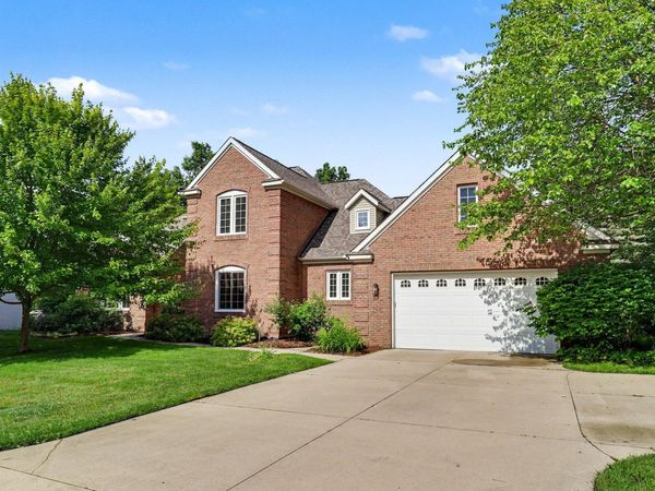 5090 Abbeydale Drive SE, Grand Rapids, MI 49546