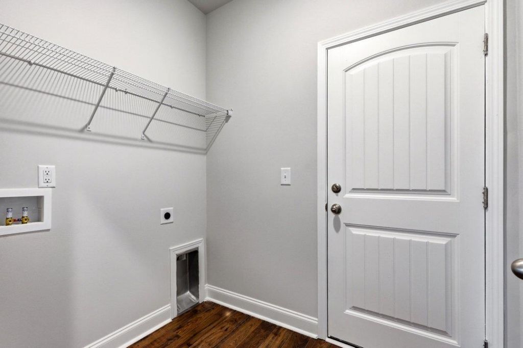 3025 Spain Ln.  Photo 19