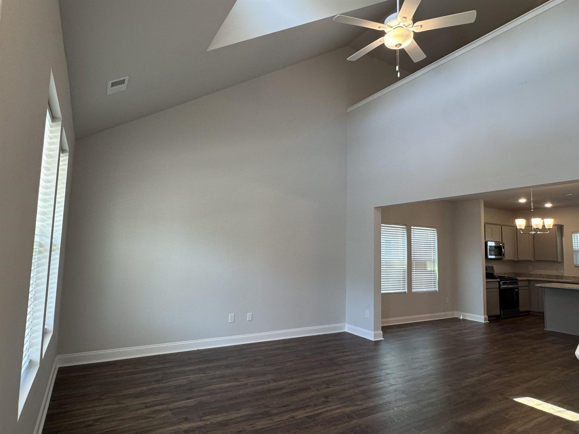 3025 Spain Ln.  Photo 33