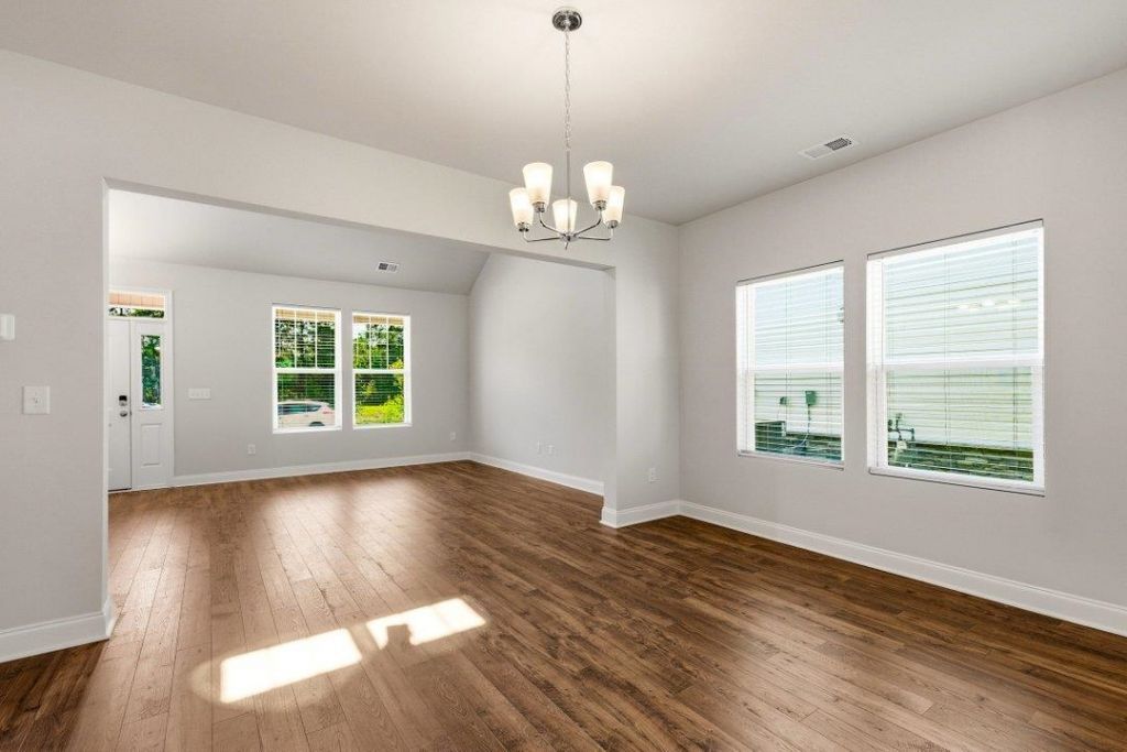 3025 Spain Ln.  Photo 6