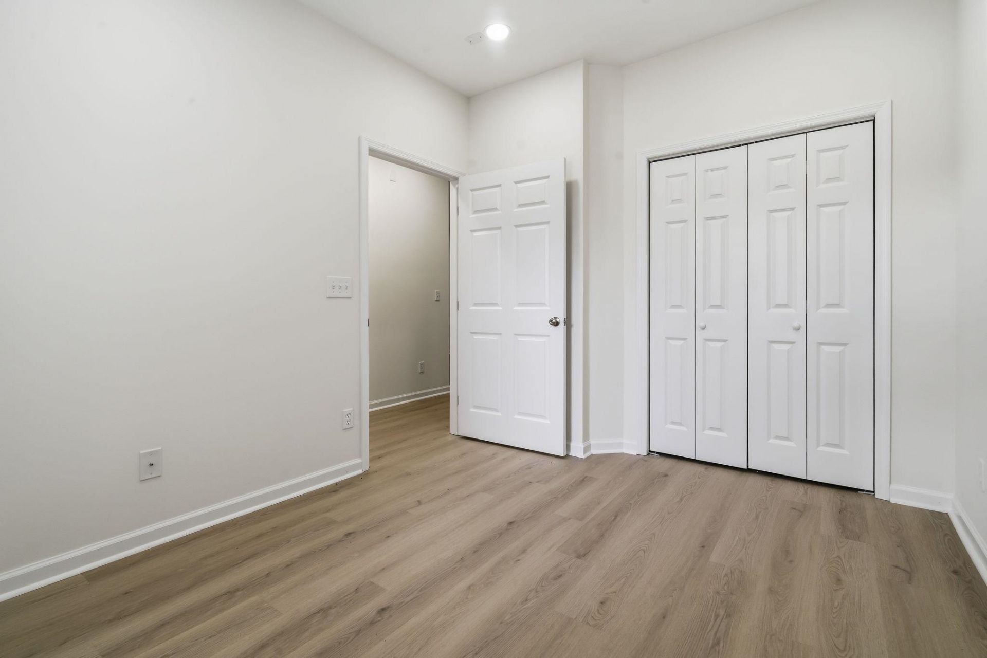 210 Portsmith Dr.  Photo 4