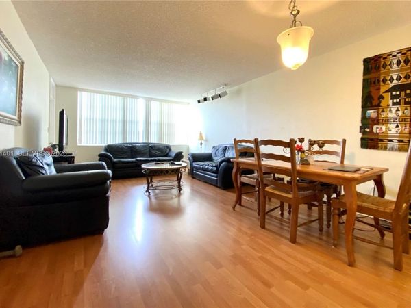 1300 Saint Charles Pl , Unit 420, Pembroke Pines, FL 33026