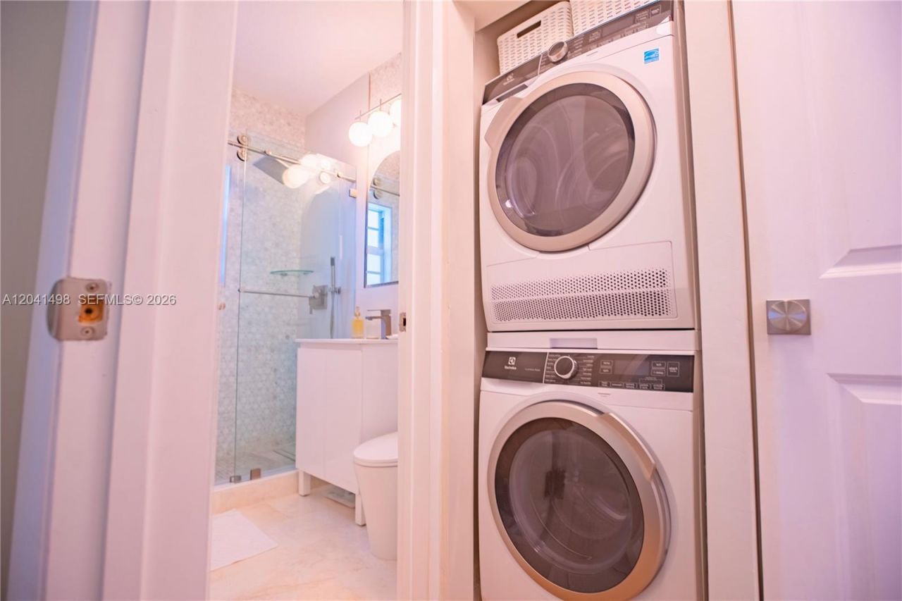 1559 Meridian Ave, Unit 208, Miami Beach, FL 33139 Photo