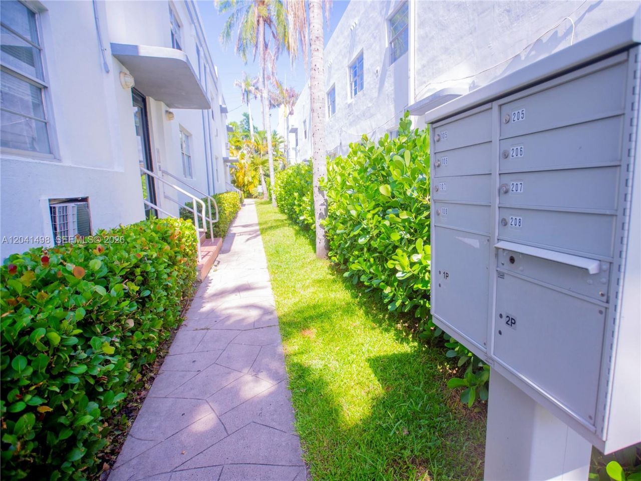 1559 Meridian Ave, Unit 208, Miami Beach, FL 33139 Photo